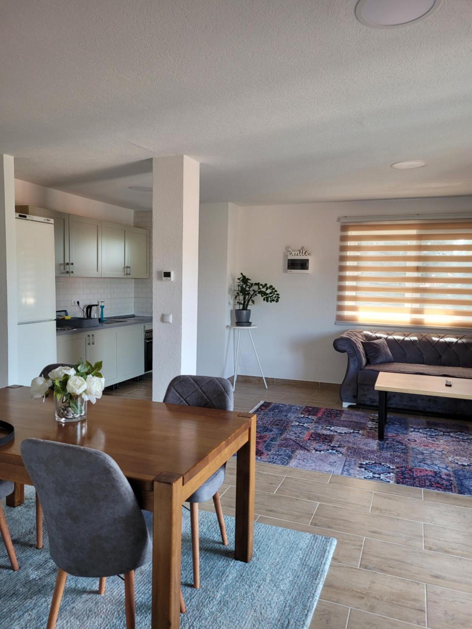 Apartmani Elegance Tuzla Eksteriør billede