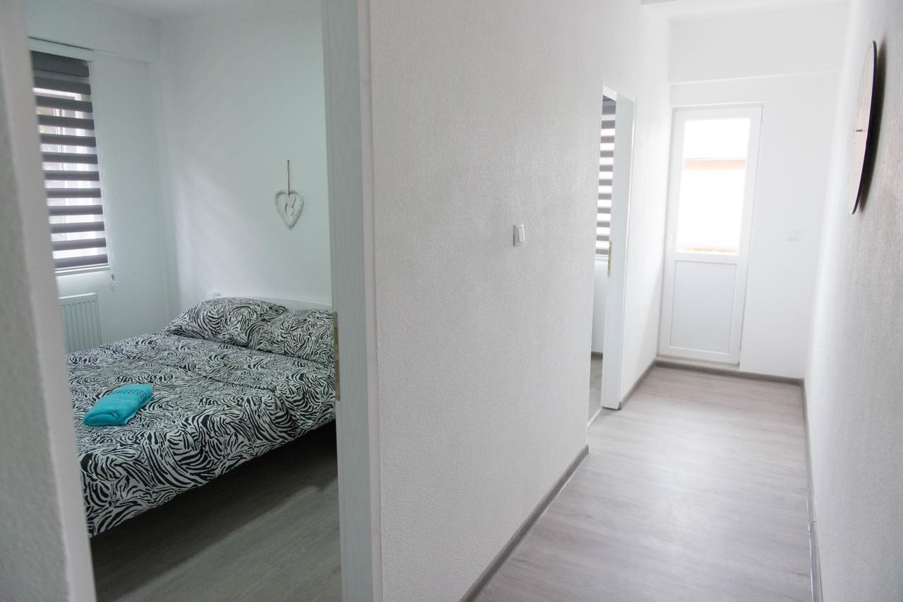 Apartmani Elegance Tuzla Eksteriør billede